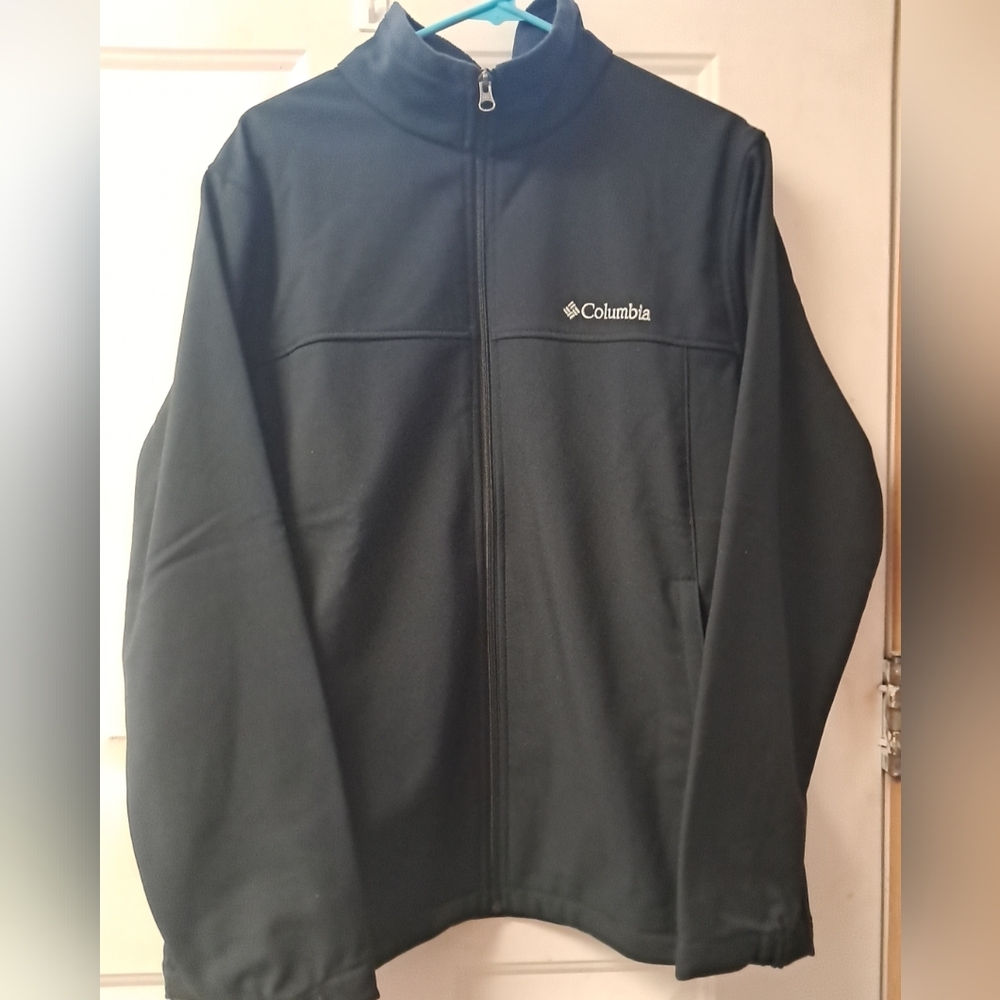NWT. Columbia "Bowen Lake" Full Zip Mens Large Waterproof Jacket. Black